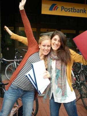 Get a team like Sarah(left) and Larissa did