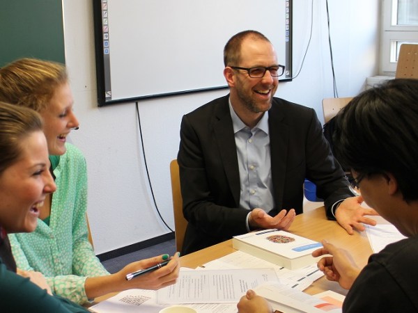 Dr. Lars Klein “Discussing Europeanness? European Citizenship rather than European Identity!”